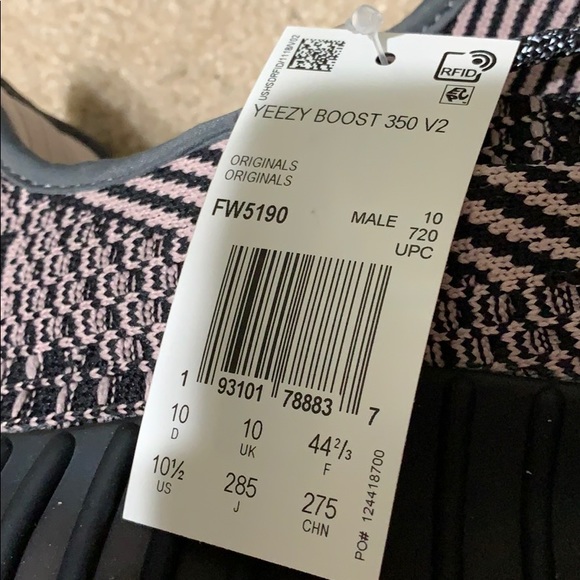 Yeezy Boost 350 v2 - Yecheil - Picture 4 of 6